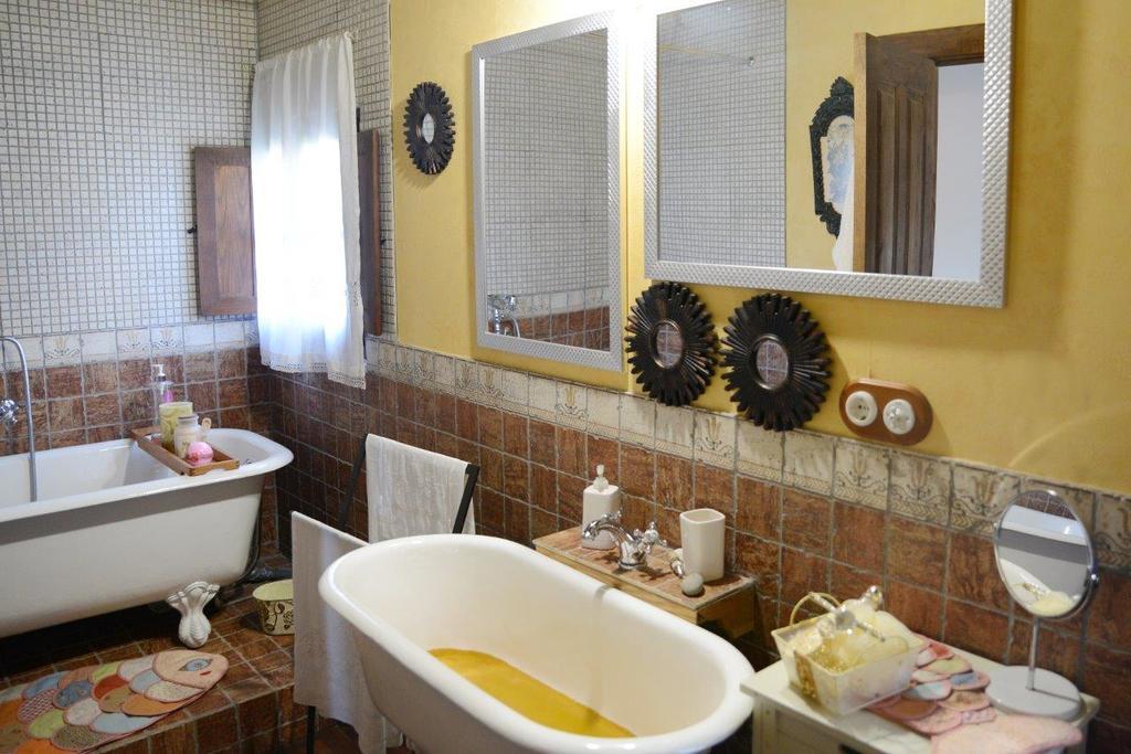 Villar de los Barrios Casa Rural Pico Del Lugar מראה חיצוני תמונה